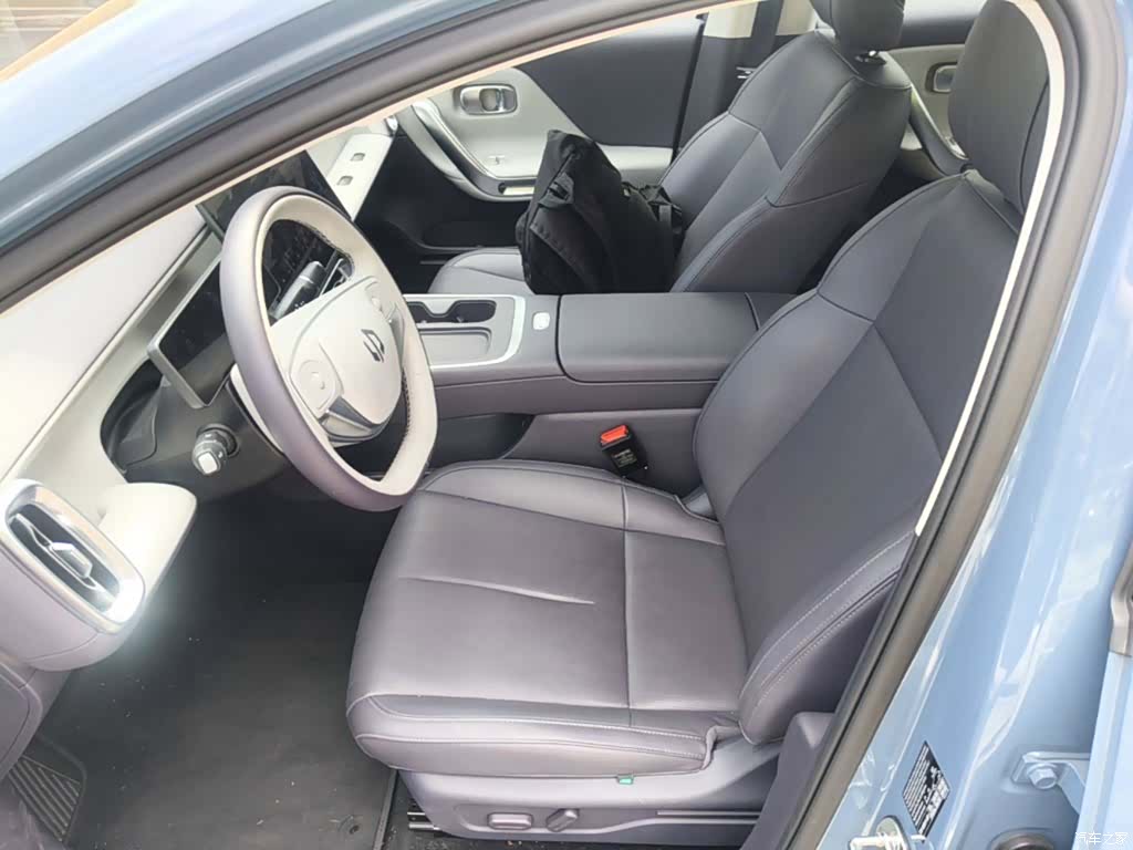 Leapmotor B01, 2025 22