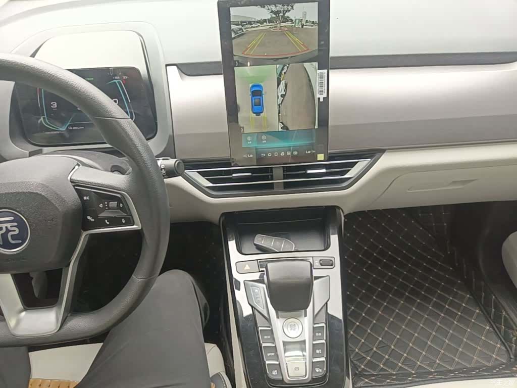 BYD Yuan, 2022 14