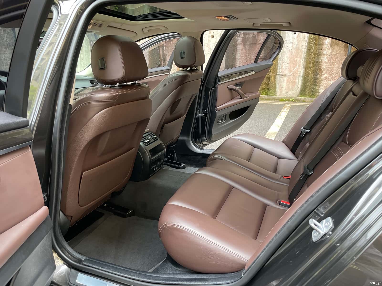 BMW 5 Series, 2015 12