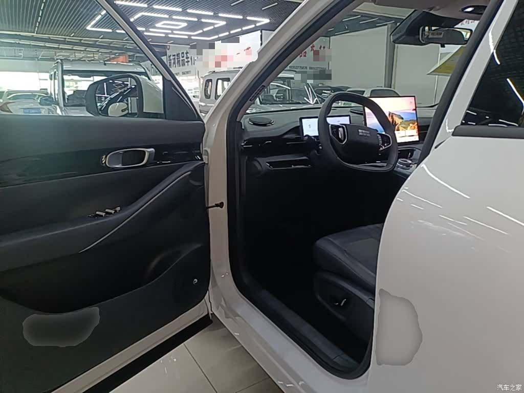 Geely Galaxy E5, 2026 12