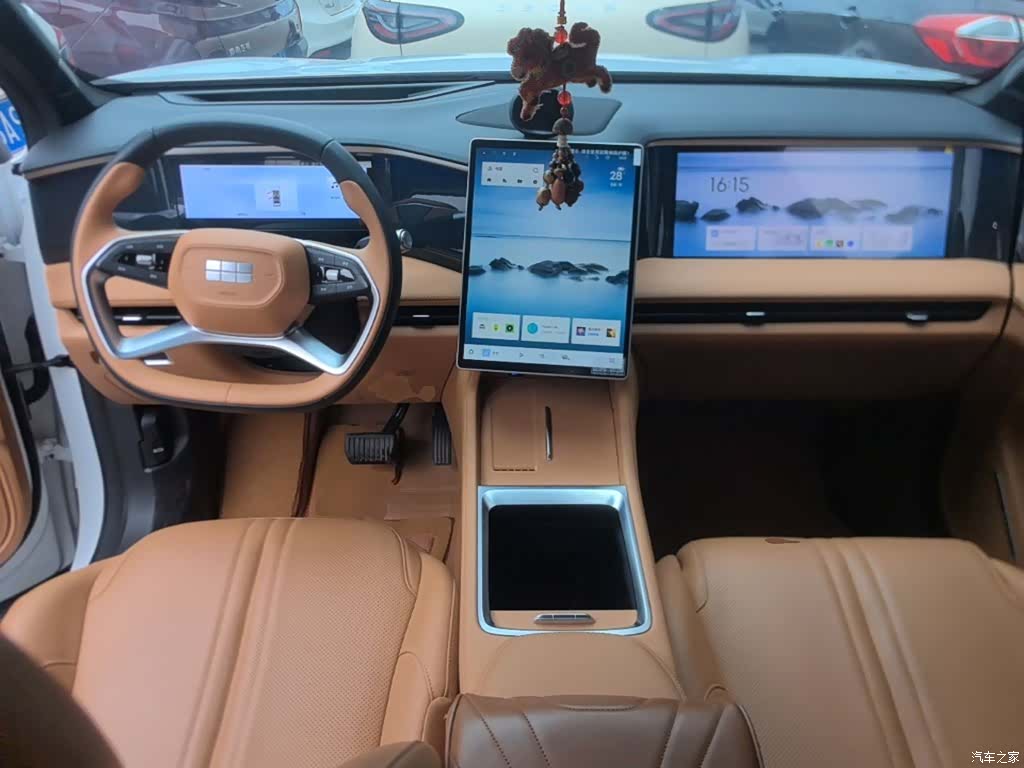 Geely Galaxy L7, 2025 10