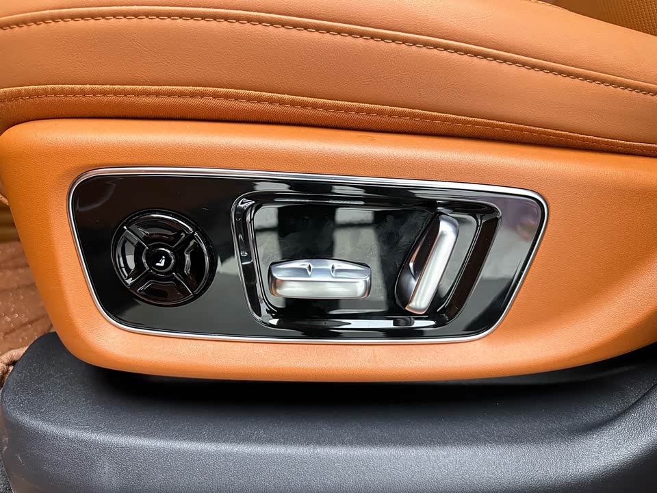 Li Auto Ideal L8