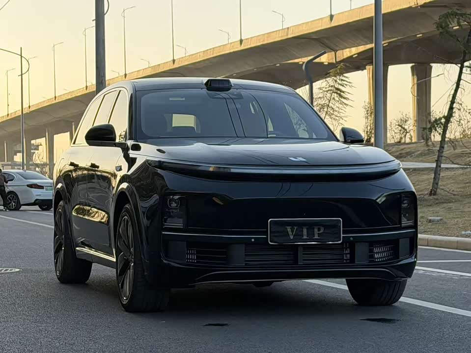 Li Auto Ideal L8