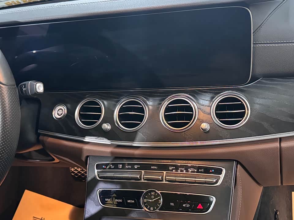 Mercedes-Benz E-class Mercedes-Benz E-class