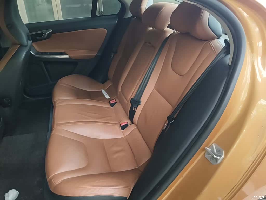 Volvo S60, 2014 17