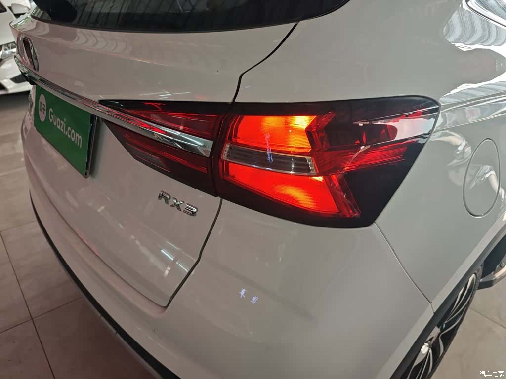 Roewe RX3, 2019 24