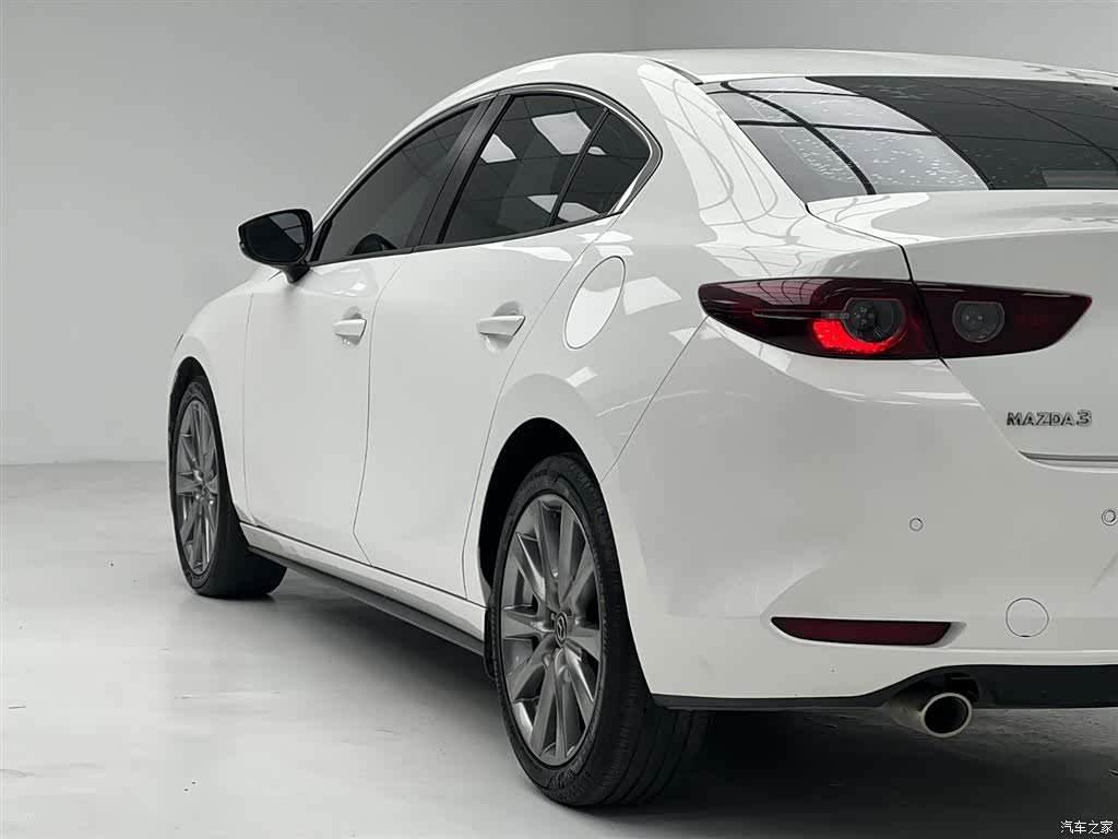 Mazda Mazda3, 2021 16