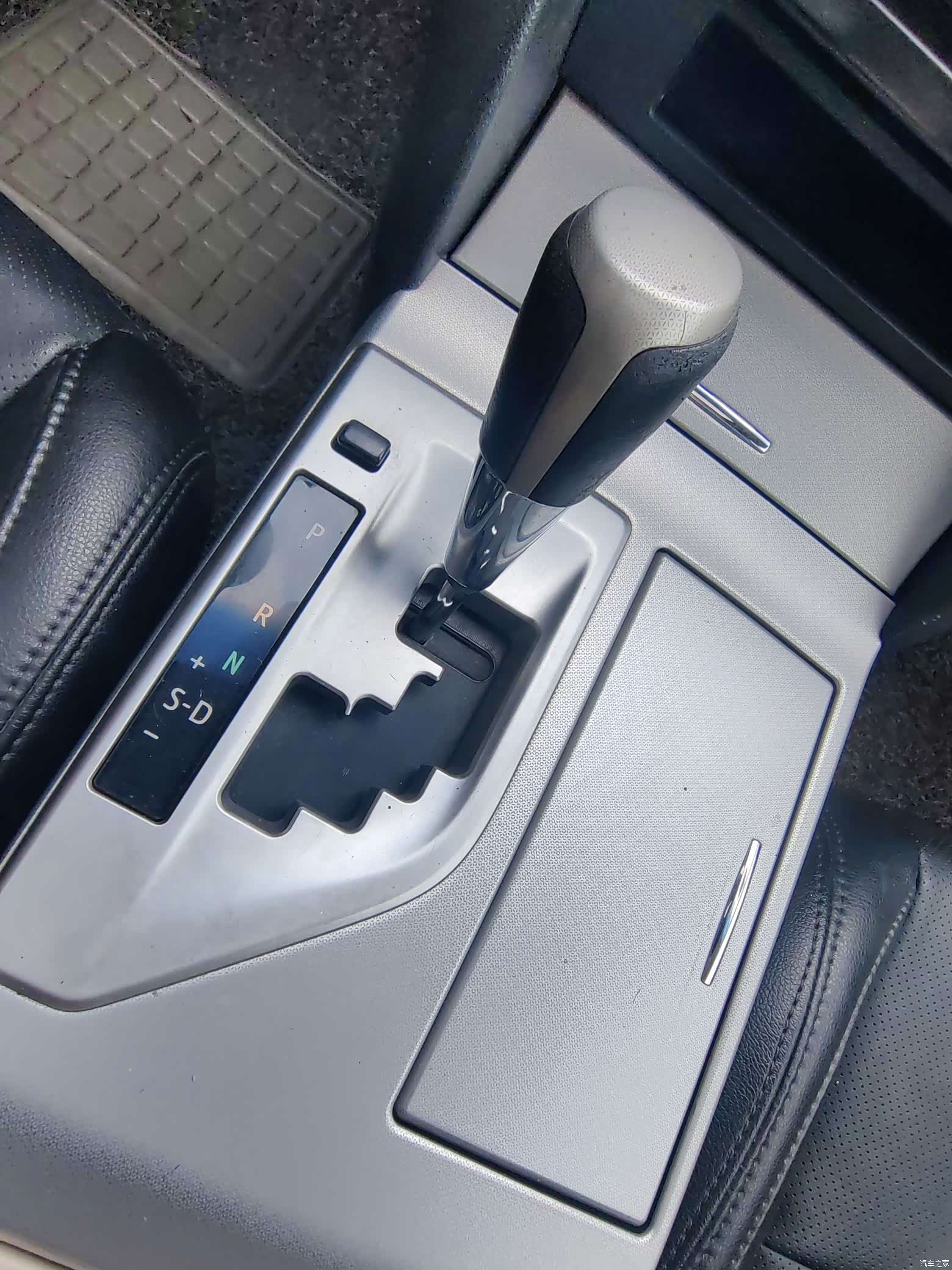 Toyota Camry, 2012 17