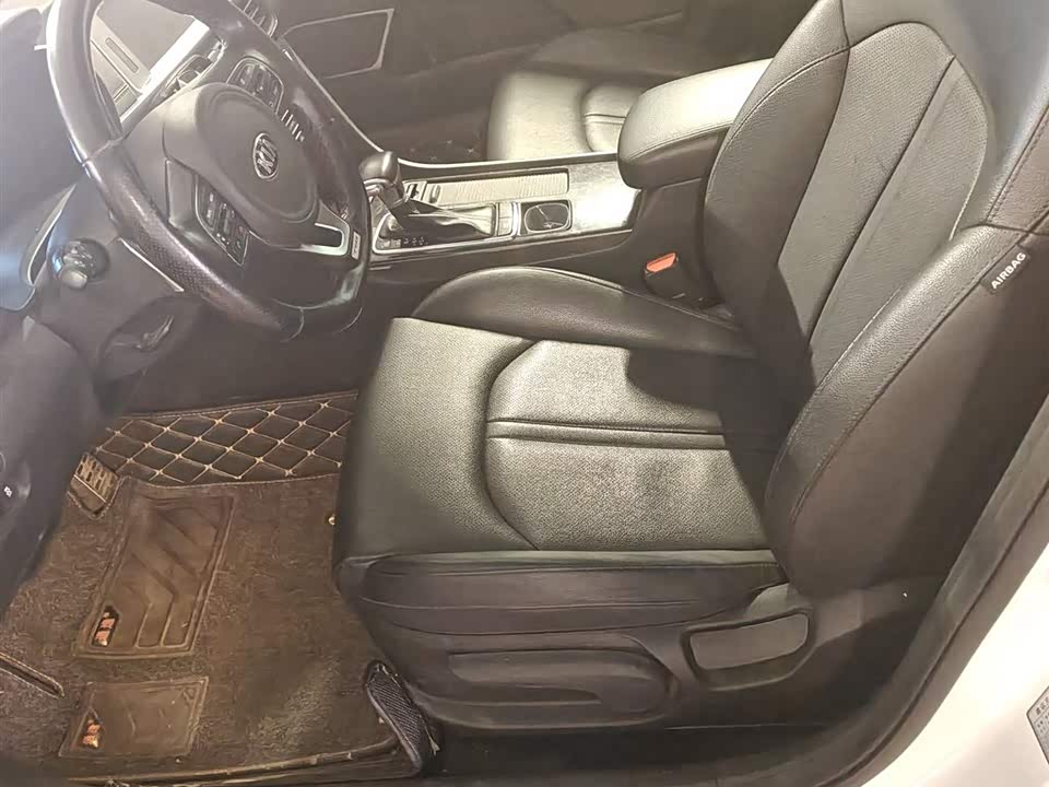 Kia K5 Kia K5