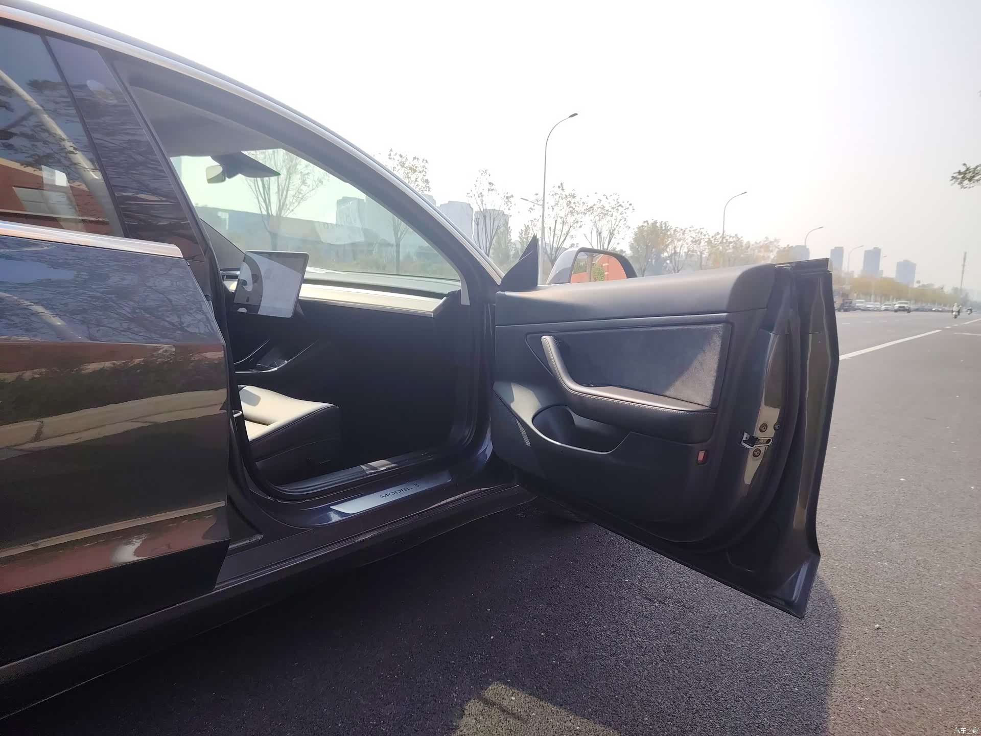Tesla Model 3, 2020 16