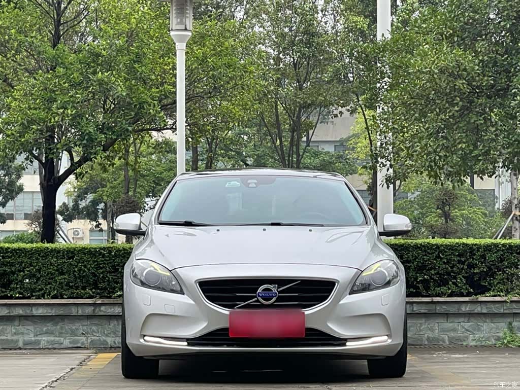 Volvo V40, 2016 23