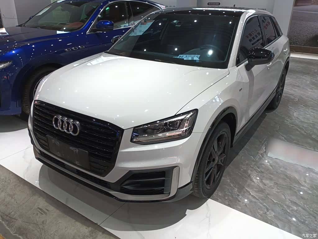 Audi Q2L, 2019 1