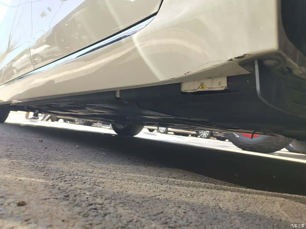 Land Rover XFL, 2017 22