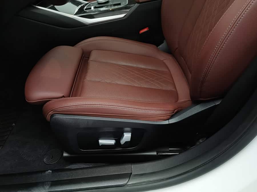 BMW 3 Series 2023, фото 20