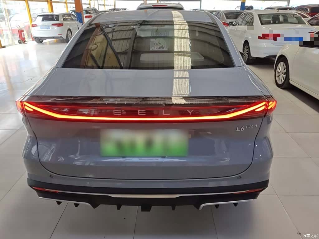 Geely Galaxy L6, 2025 6