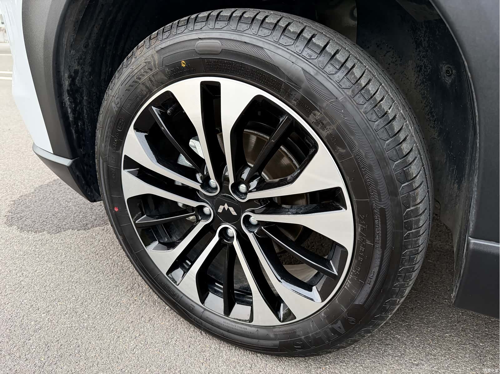 Wuling 560, 2025 23