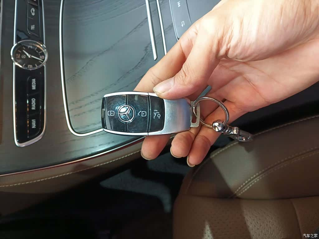 Mercedes-Benz E-Class, 2019 17