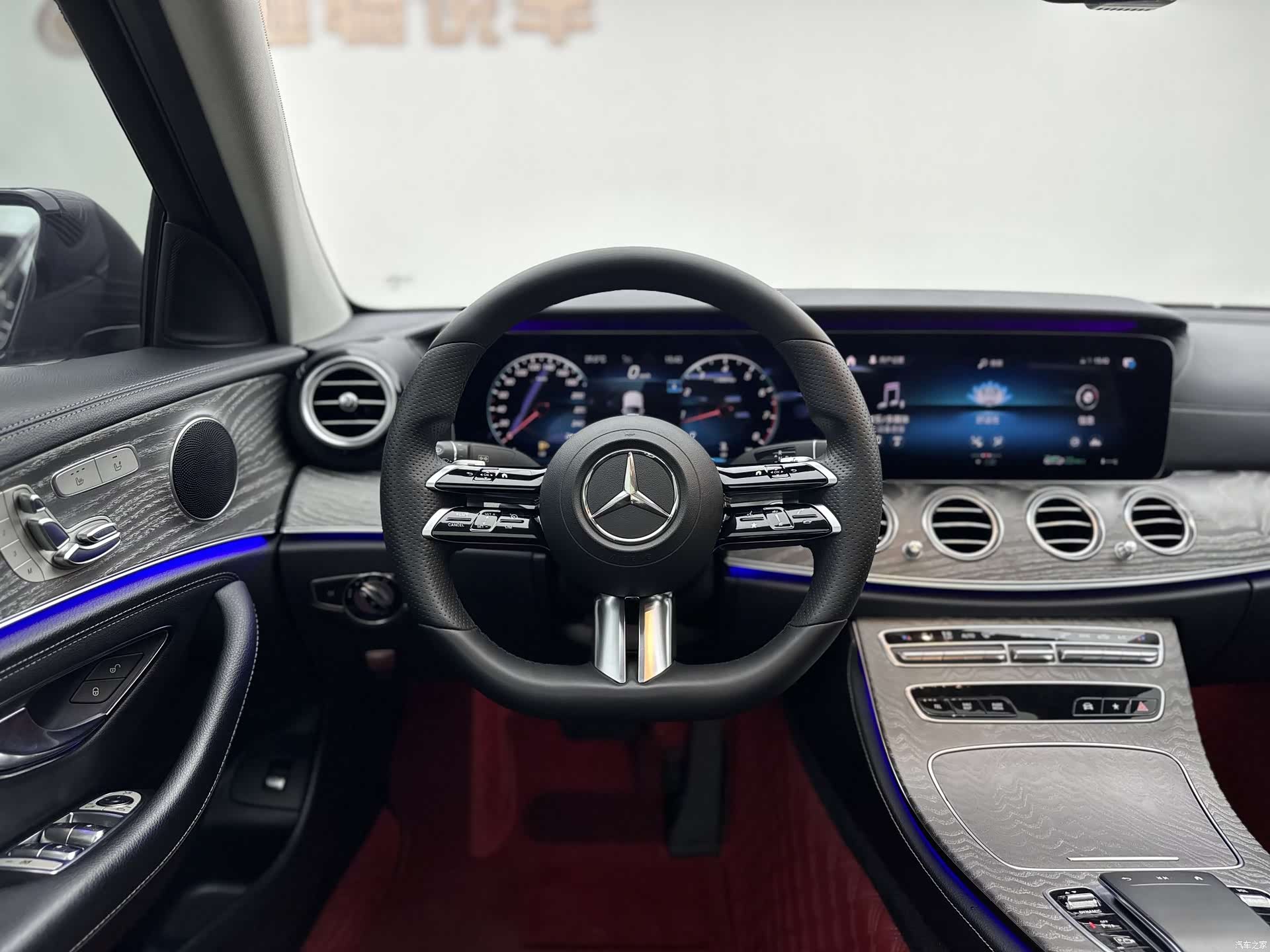 Mercedes-Benz E-Class, 2020 3