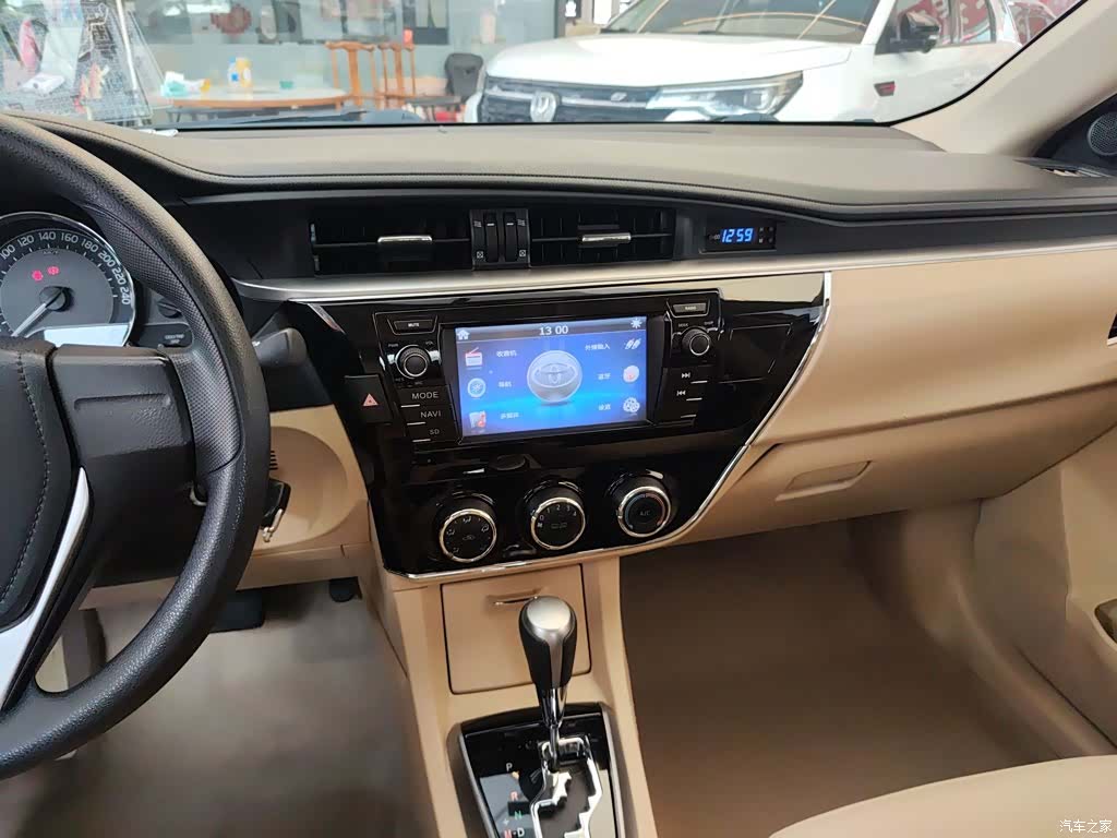 Toyota Corolla, 2015 6