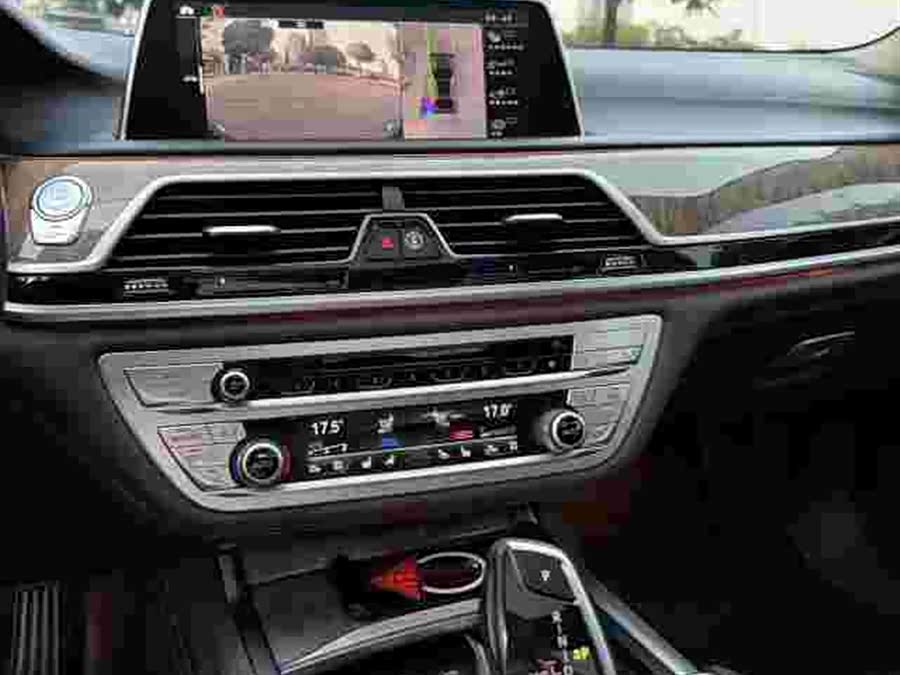 BMW 7-Series 2021, фото 7