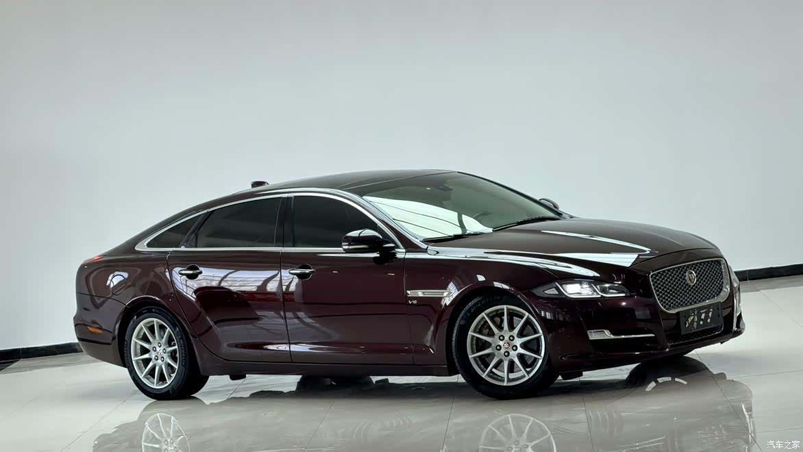 Jaguar XJ, 2018 3