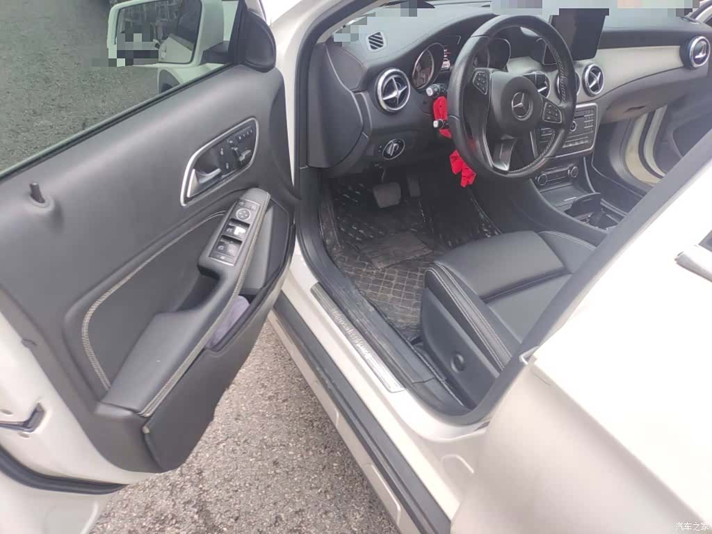Mercedes-Benz GLA, 2017 14