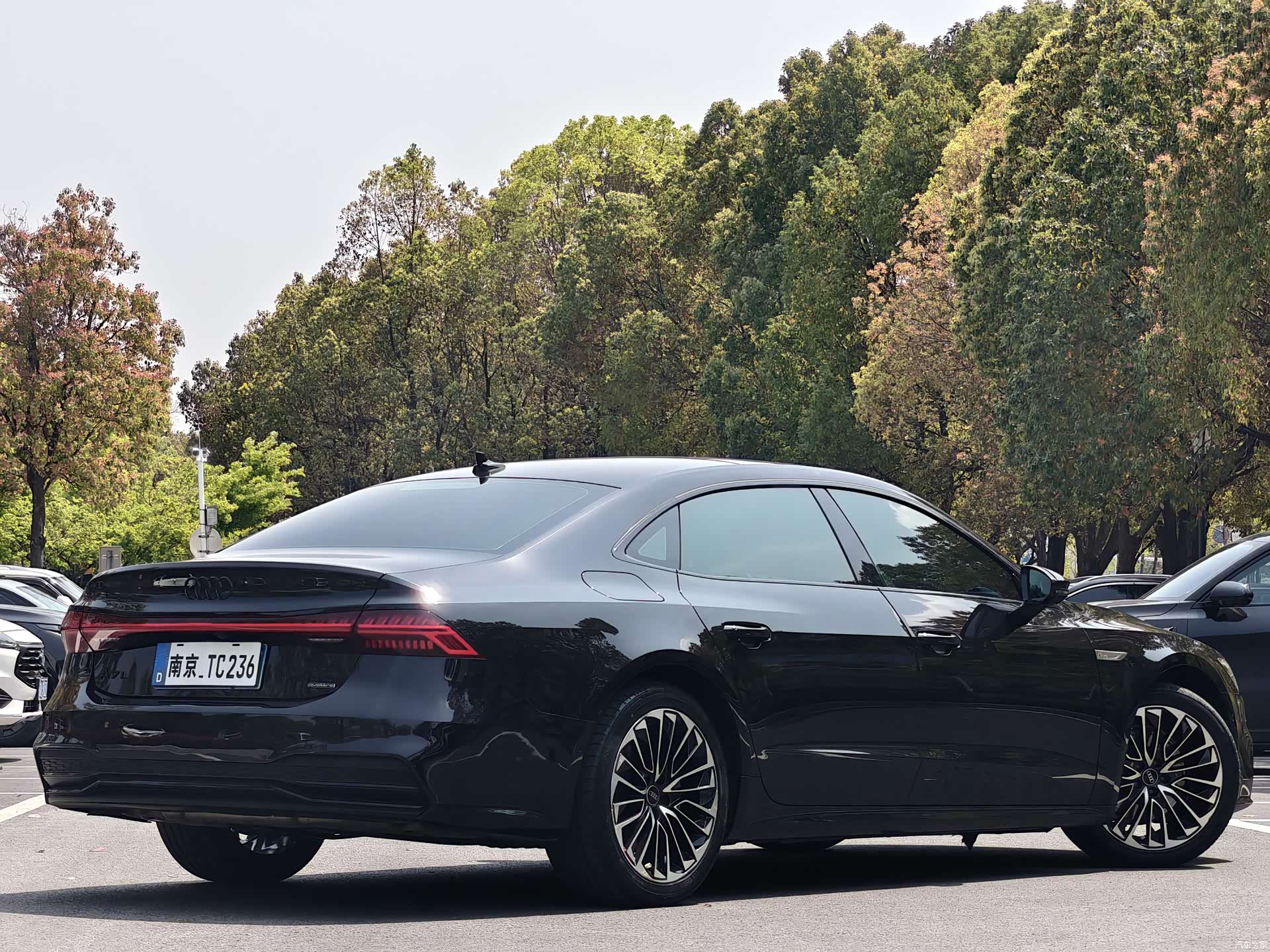Audi A7L, 2022 6