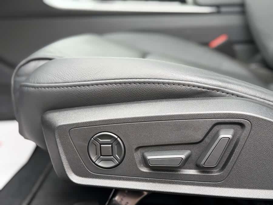 Audi A6L 2021, фото 12