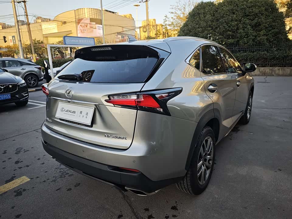 Lexus NX