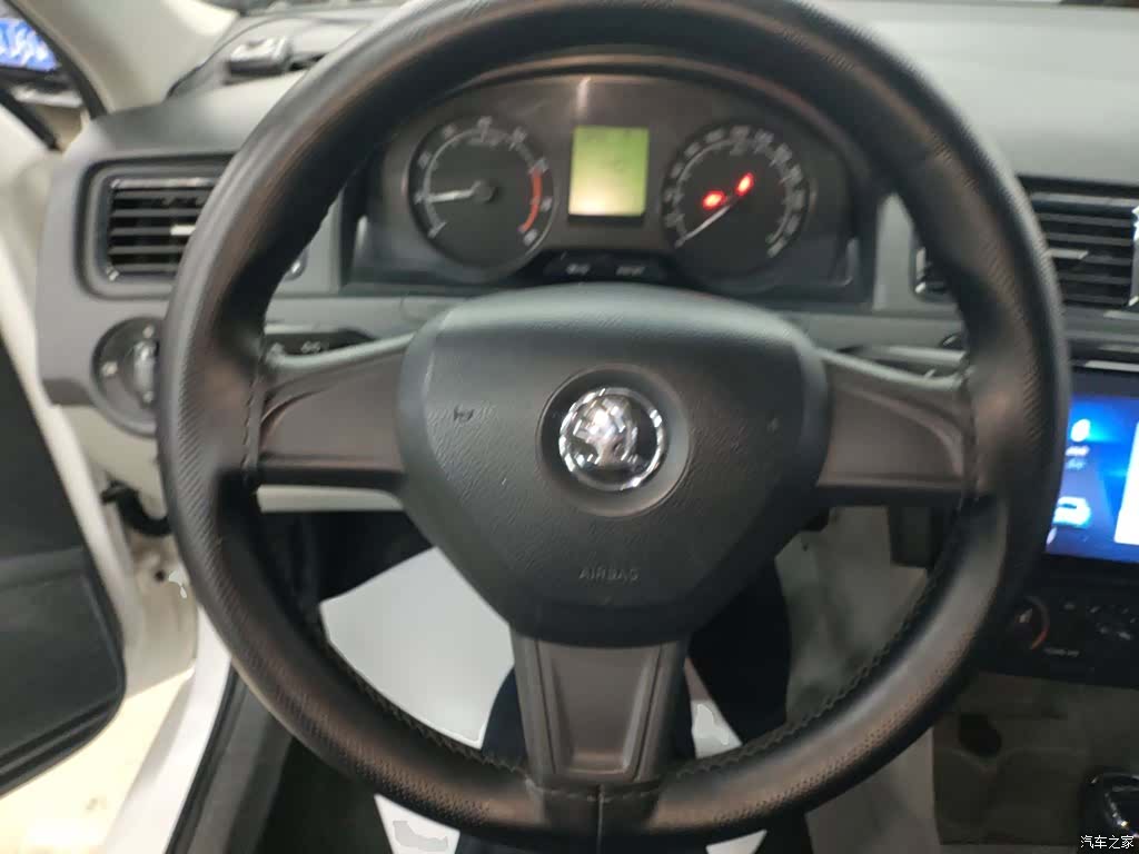Skoda Rapid, 2018 11