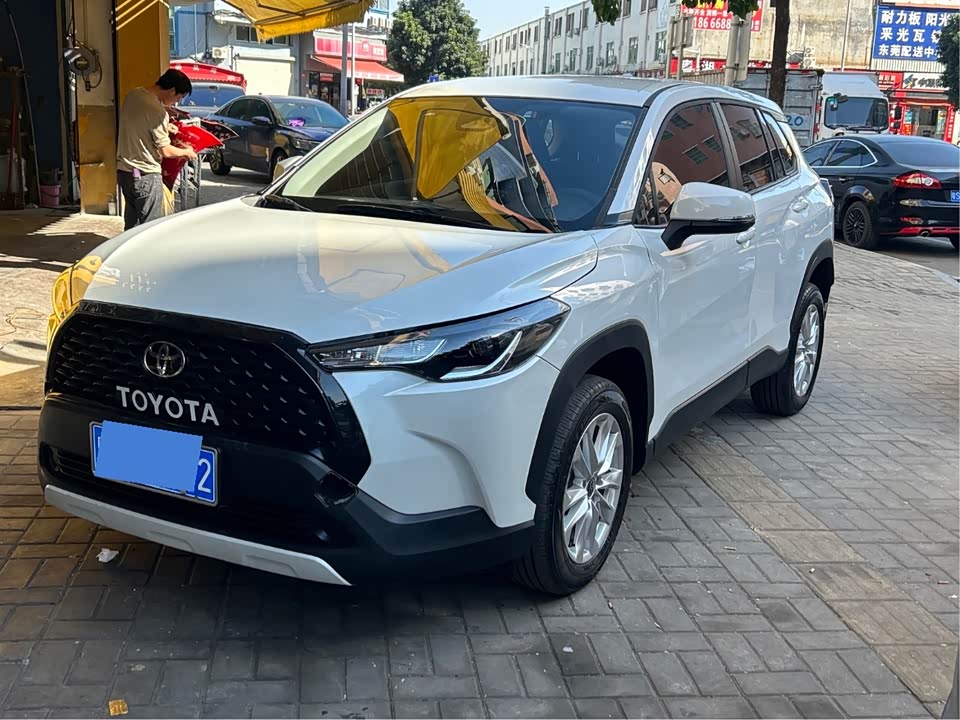 Toyota Corolla Sharp amplifier