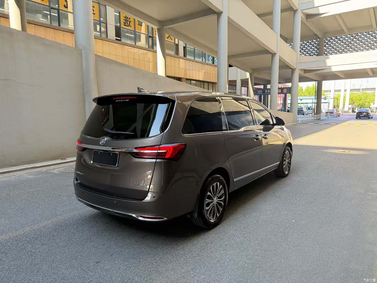 Buick GL8, 2021 6