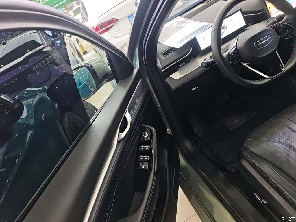 Geely Preface, 2025 12