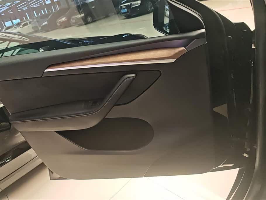Tesla Model Y Tesla Model Y