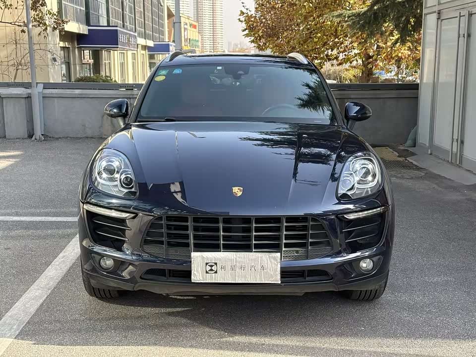 Porsche Macan