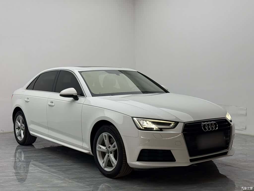 Audi A4L, 2017 все фото