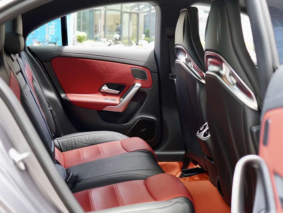 Mercedes-Benz CLA AMG