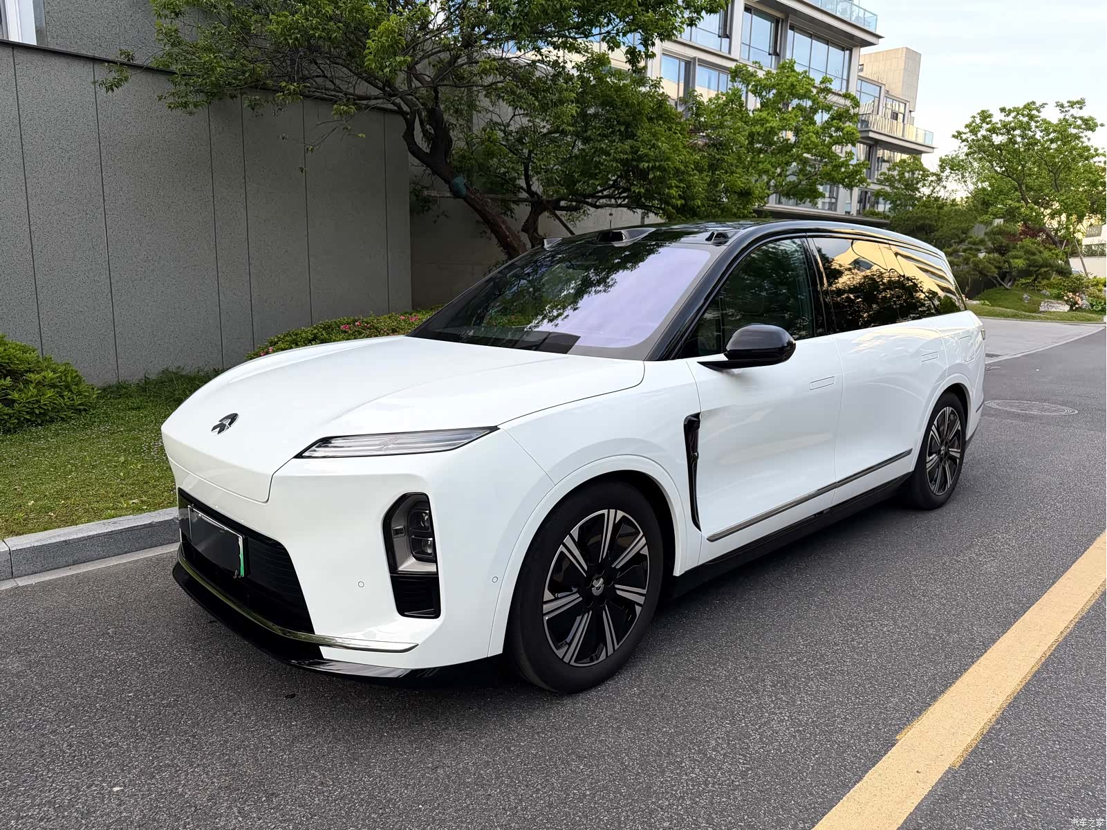 NIO ES8, 2025 1