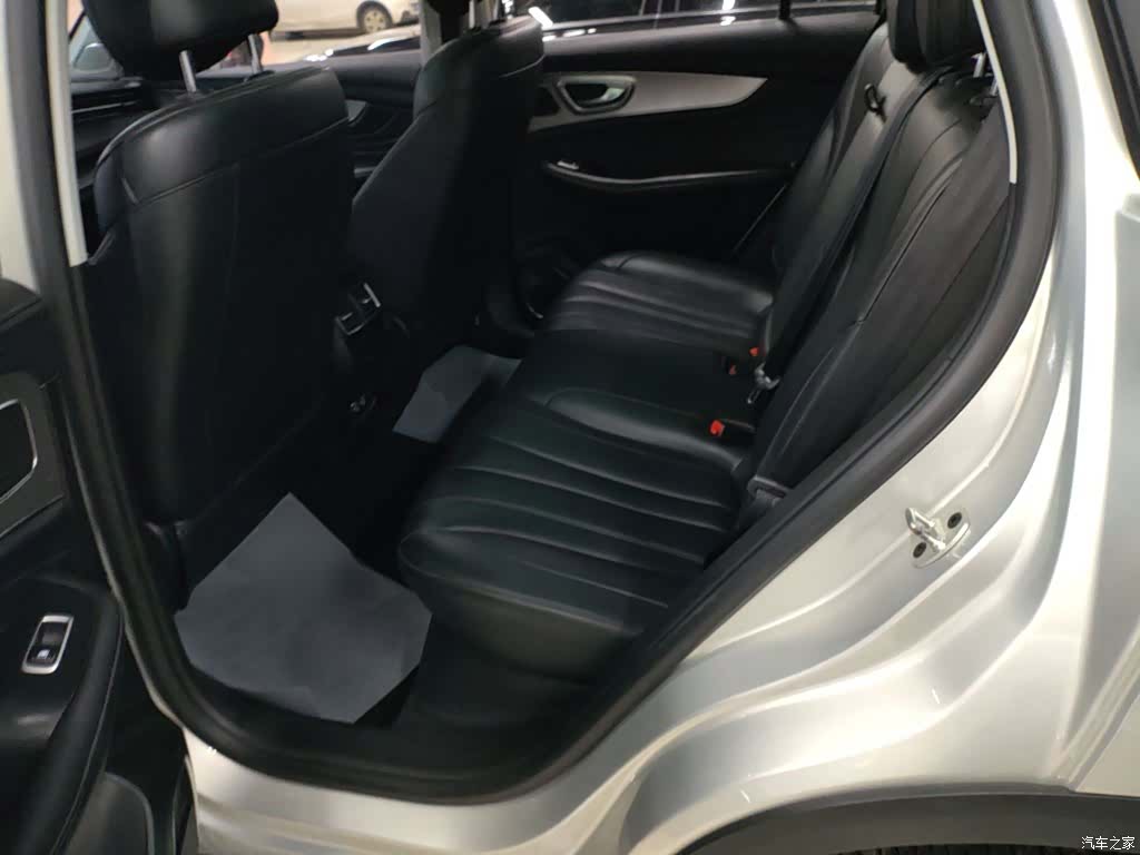 Roewe RX5, 2020 13