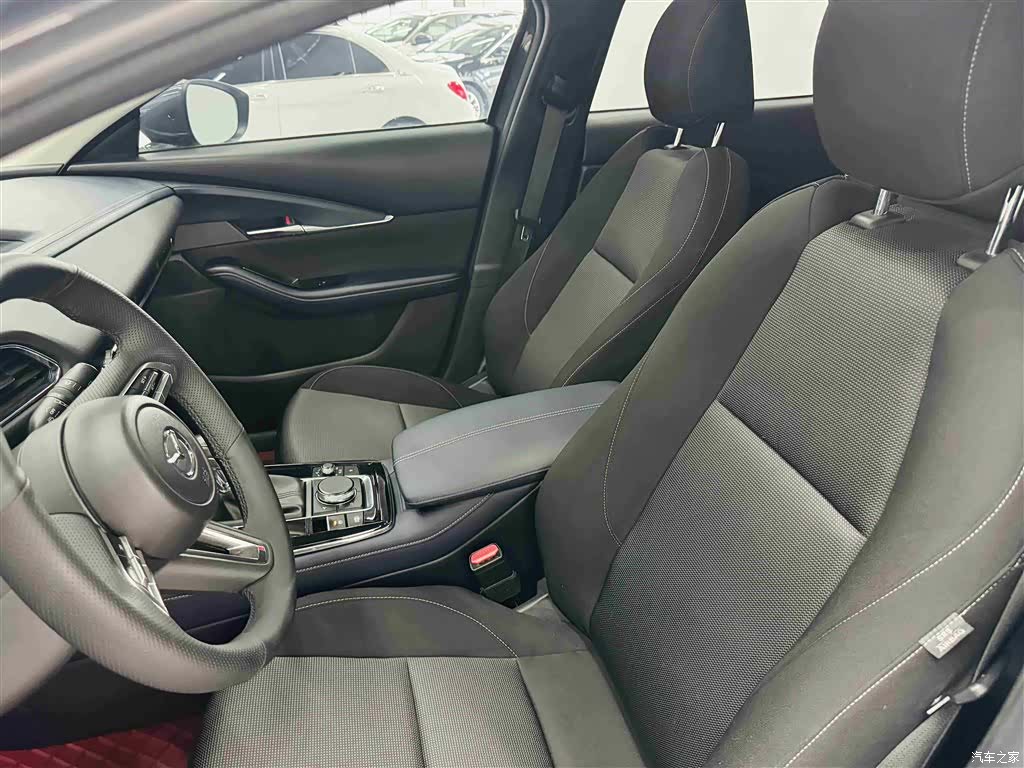 Mazda CX-30, 2020 12