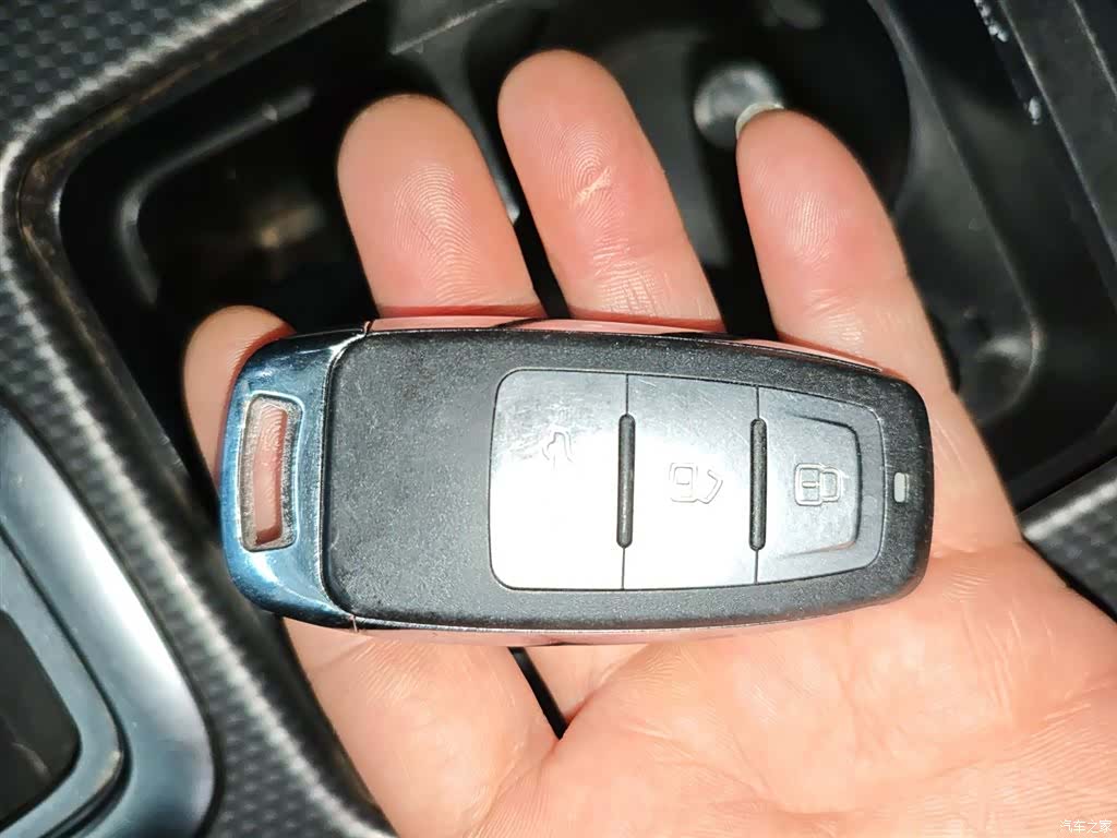Geely Emgrand, 2018 17