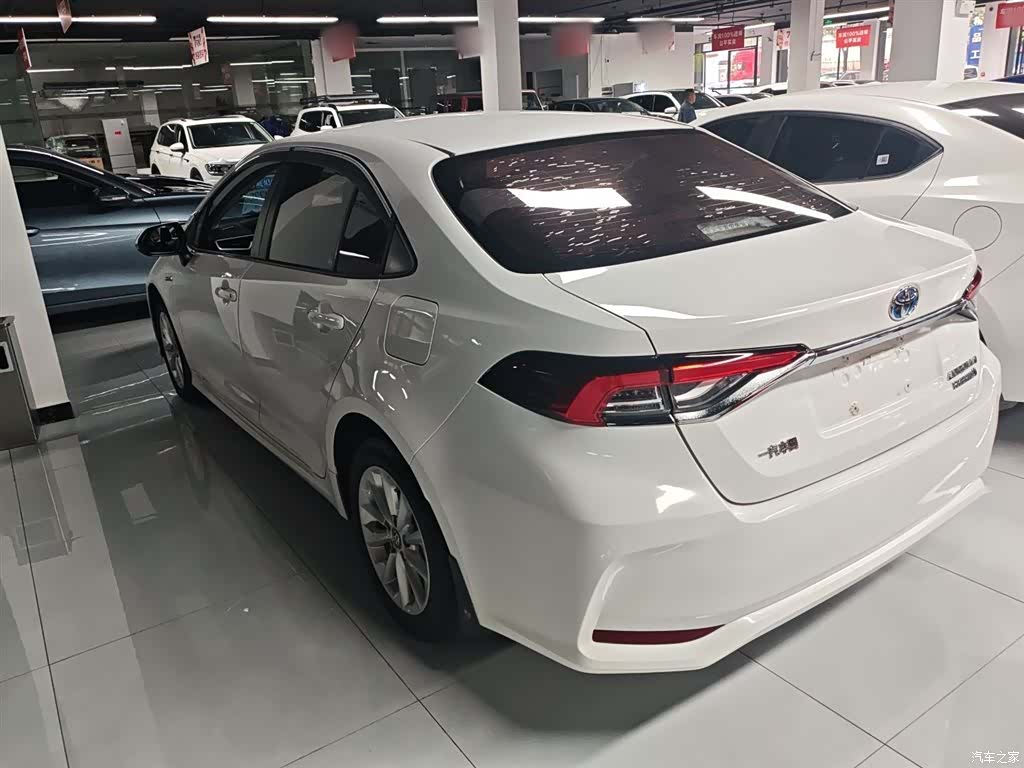 Toyota Corolla, 2021 все фото