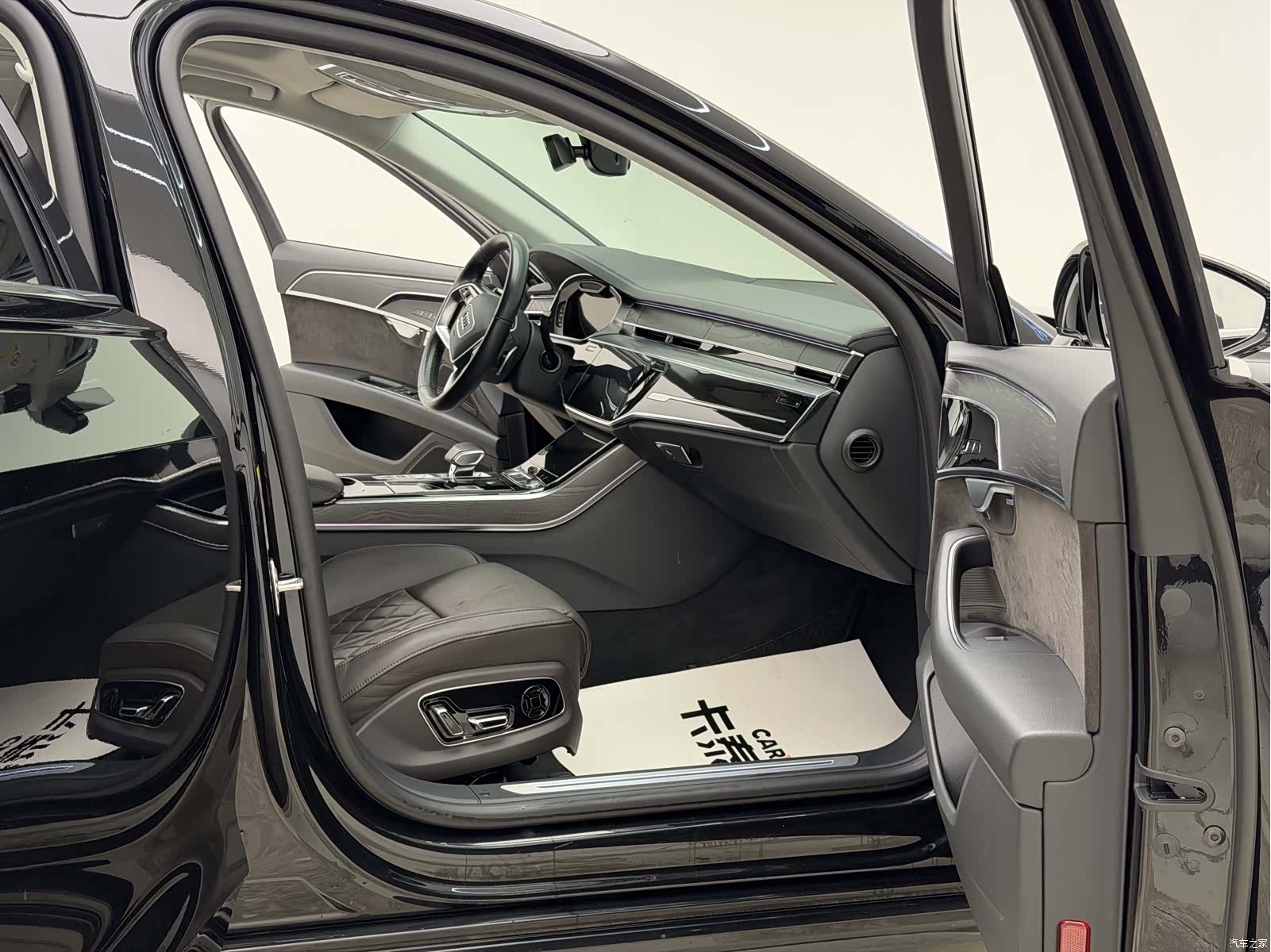 Audi A8L, 2021 25