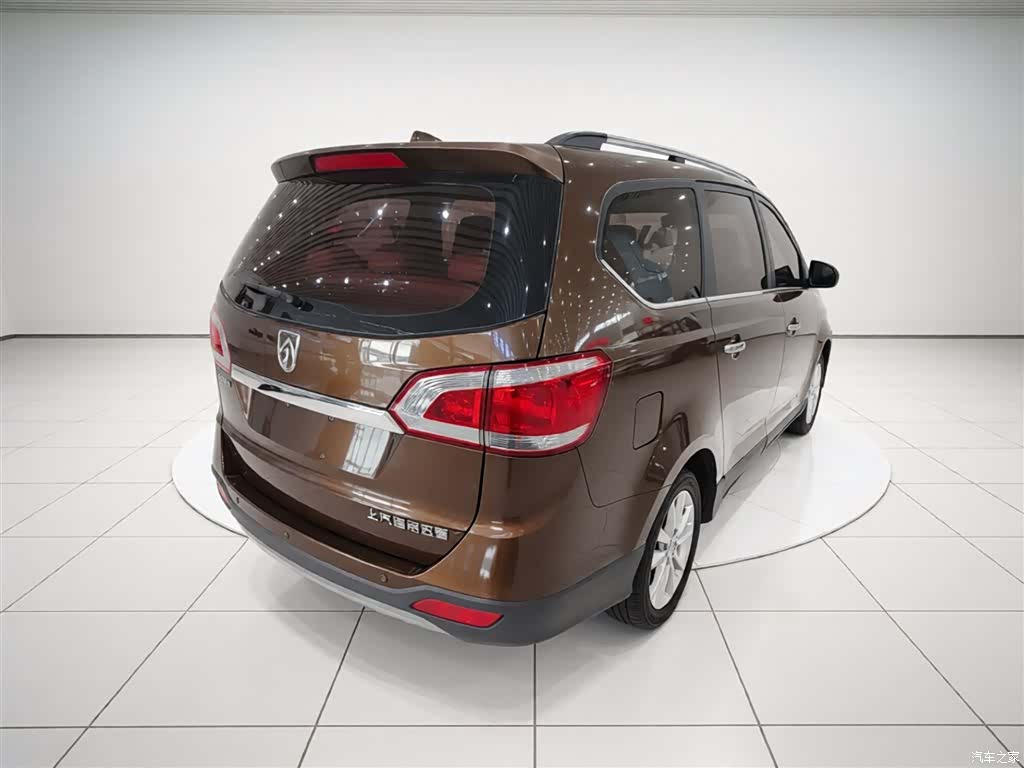Wuling 730, 2014 7