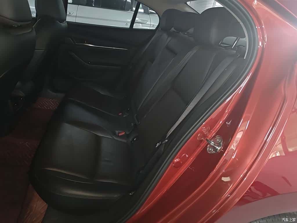 Mazda Mazda3, 2021 17