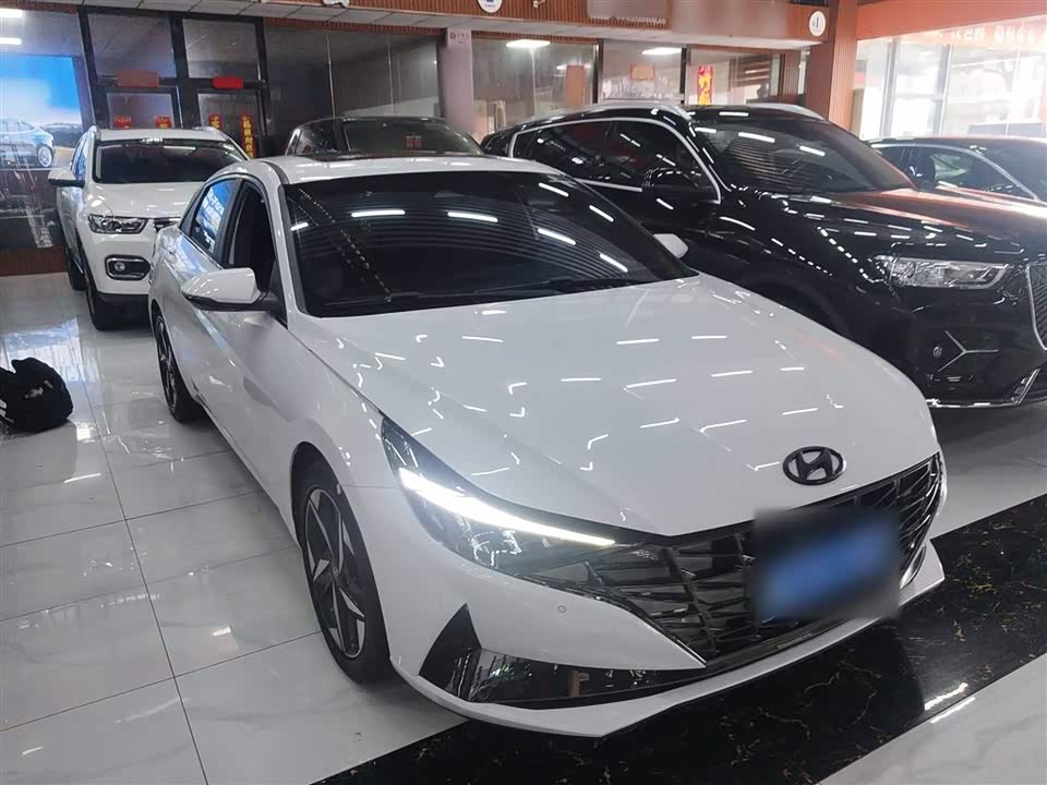 Hyundai Elantra Hyundai Elantra