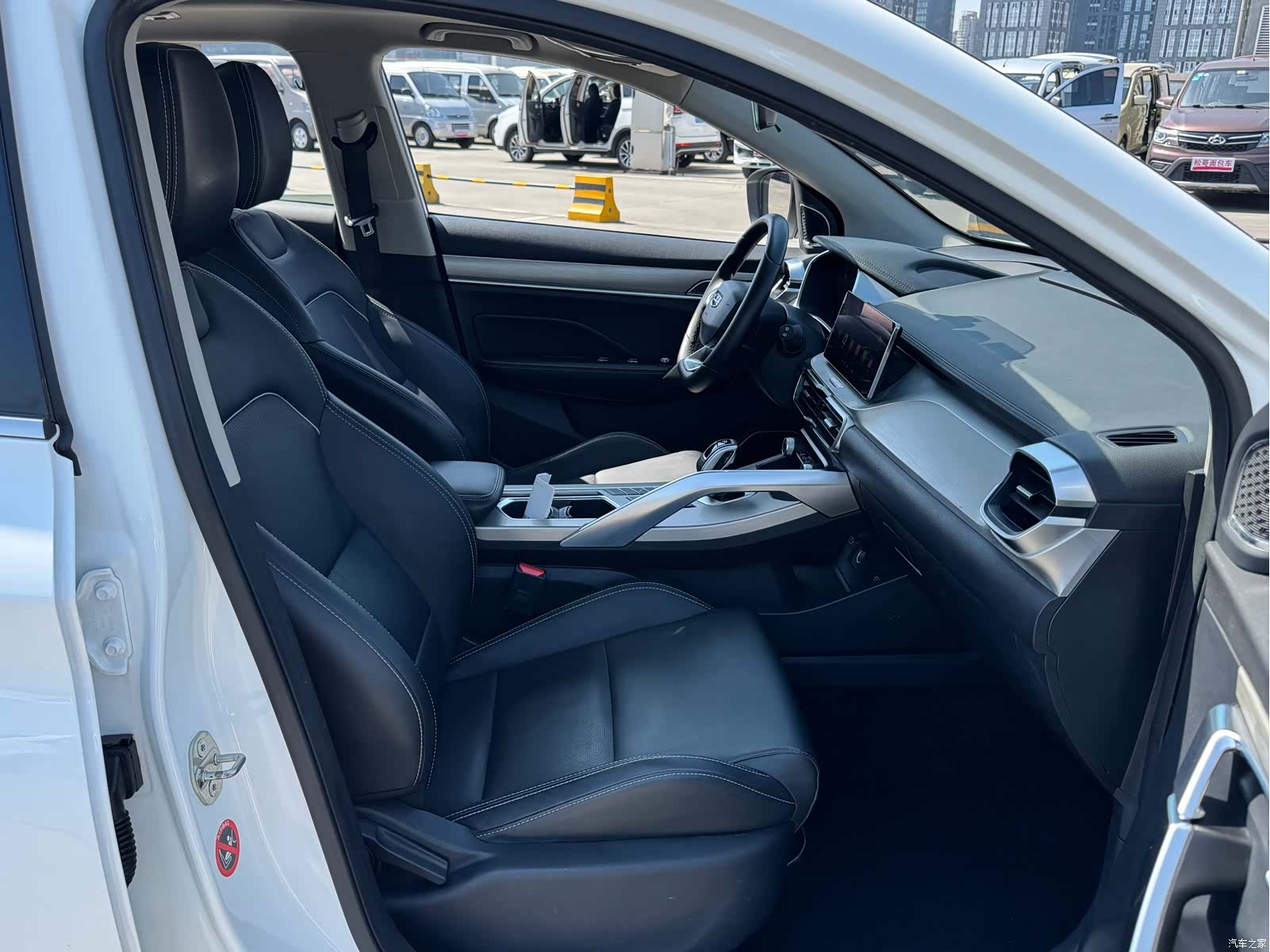 Geely Coolray, 2020 11