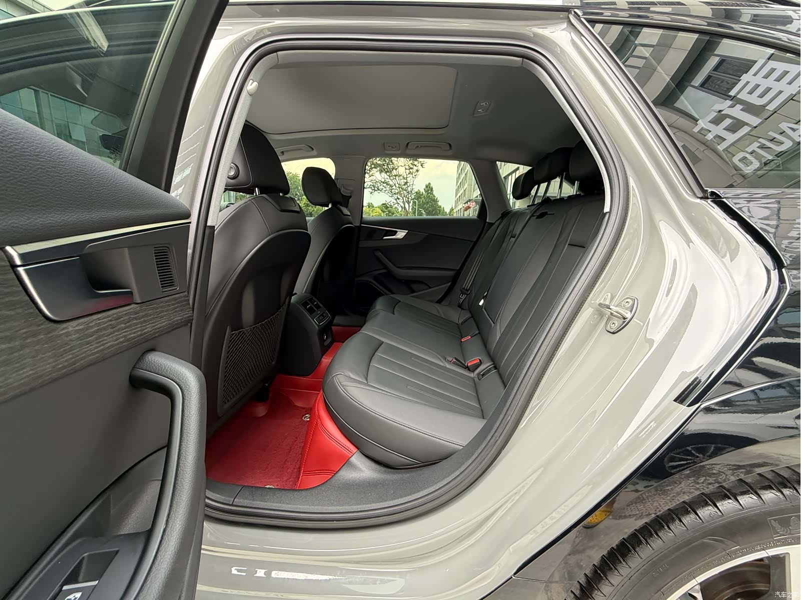 Audi A4, 2021 8