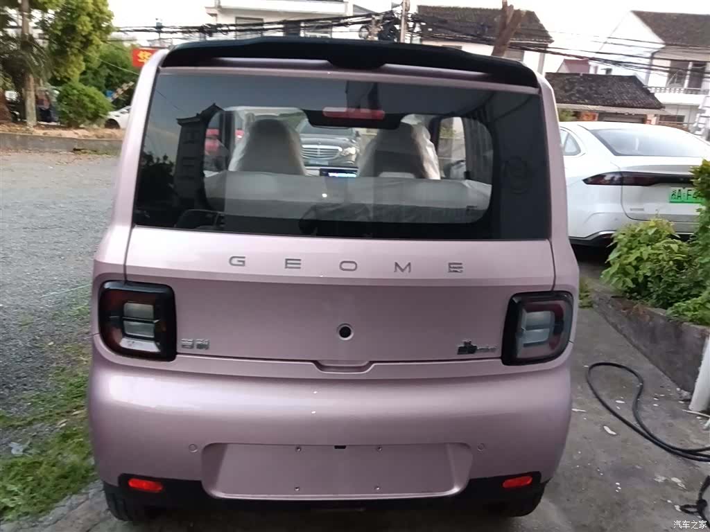 Geely Panda, 2025 6