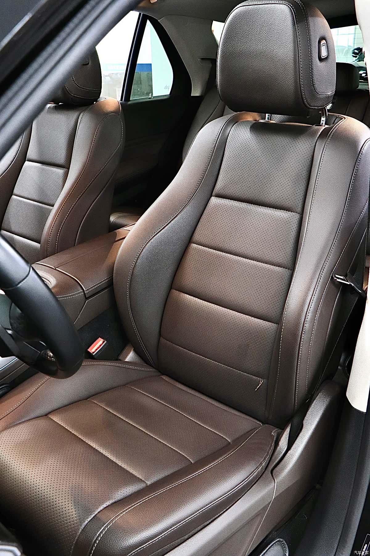 Mercedes-Benz GLE, 2022 12